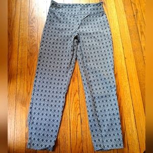 Roz & Ali - Women's Stretch Pull On Black/White Casual Pants. Size 8